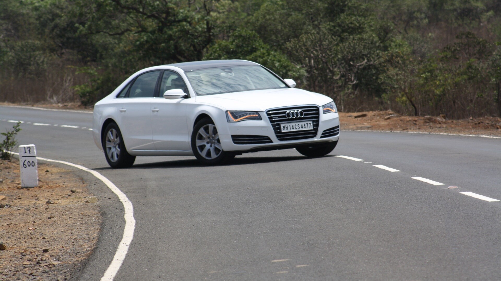 Audi-A8l-2012-3-0-TDI-Quattro-Exterior